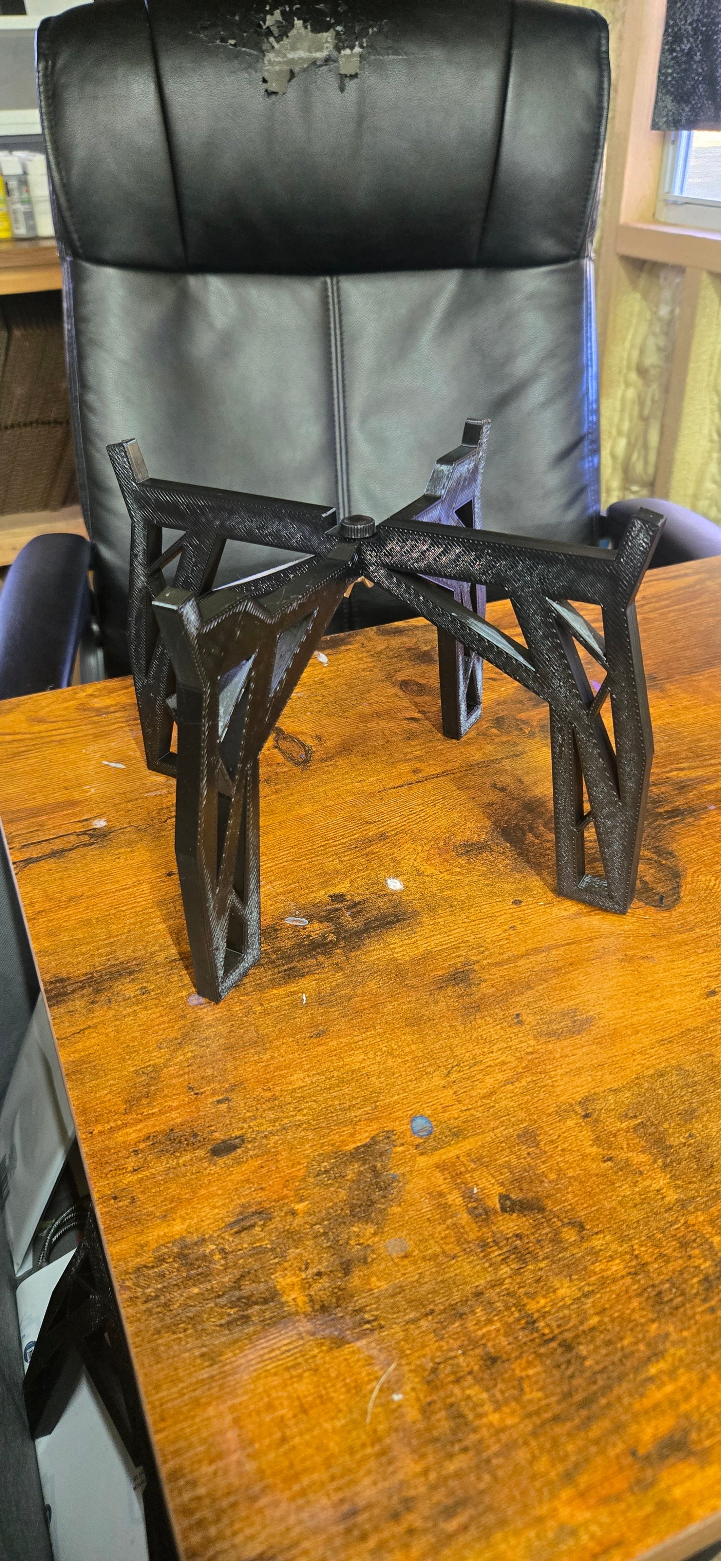 Premier 1 Grit & Oyster Shell Feeder Stand