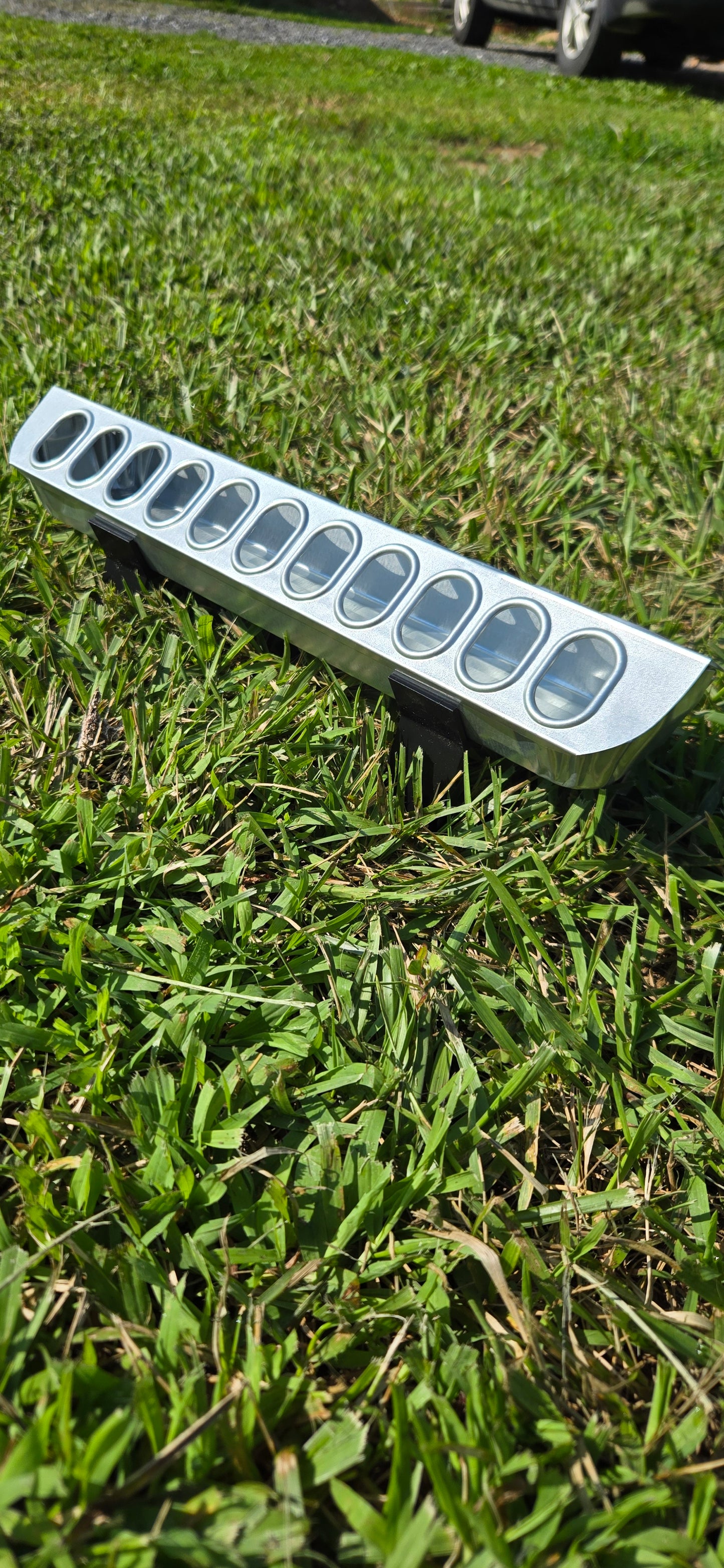 metal feeder stands